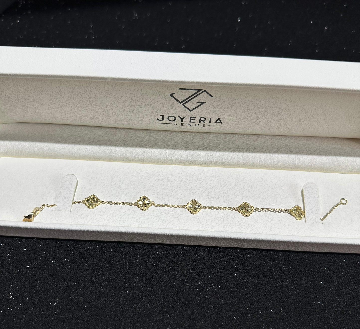 Pulso tipo VCA oro amarillo 18 cm