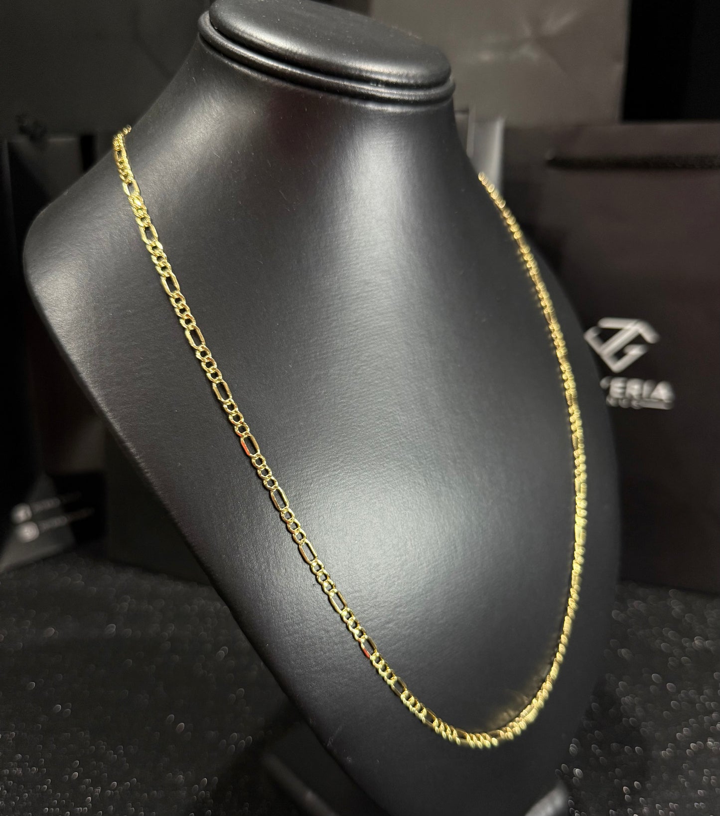 Cadena tipo cartier oro 10 K 4 mm x 60 cm