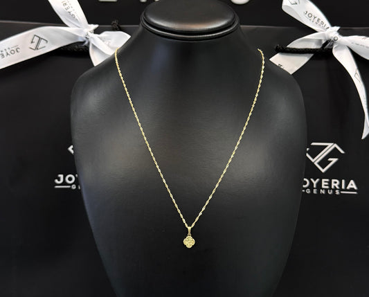 Gargantilla 1.5mm x 50cm y dije tipo VCa Oro 10k.