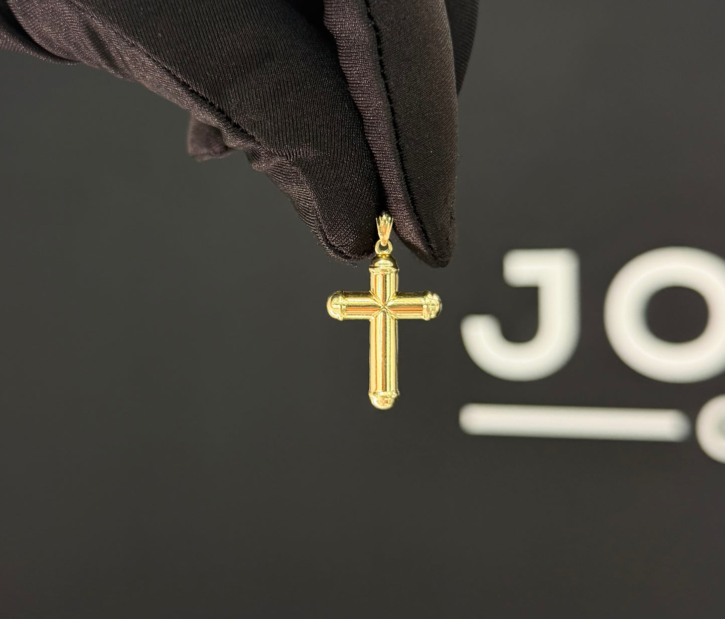 Dije cruz con Jesús Oro 10k.