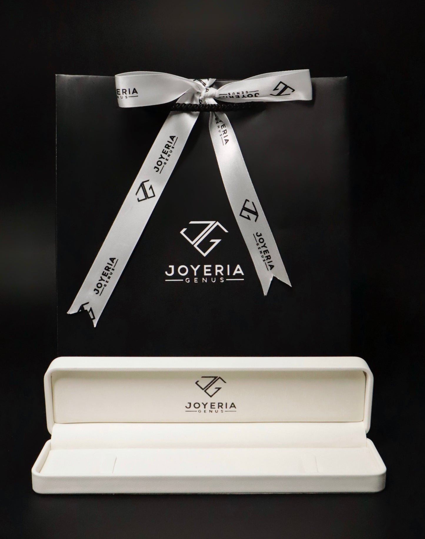 Pulso barbado 2 mm x 18 cm Oro 10k.