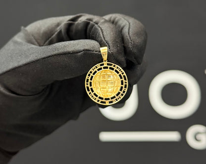 Dije World is Yours Oro 10k.