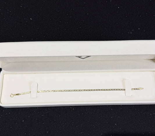 Pulso planchado barbado 2.5 mm x 18 cm Oro 10k.