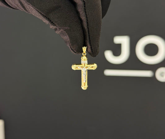 Dije cruz con Jesús Oro 10k.